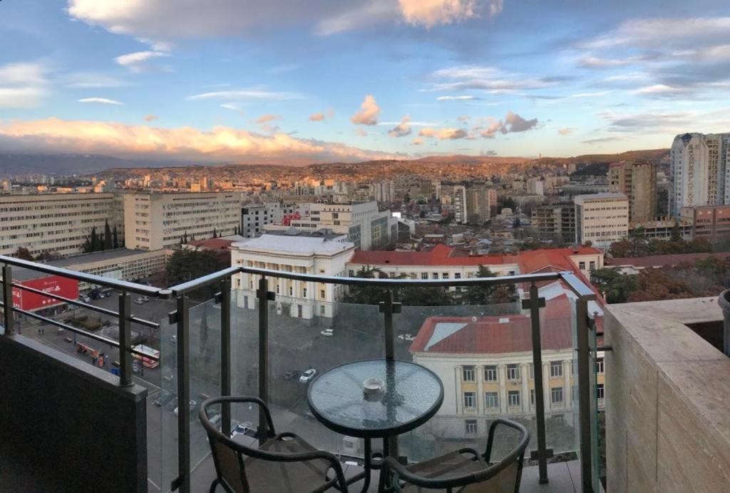 Ameri Plaza Green Apartments Tbilisi Exterior photo